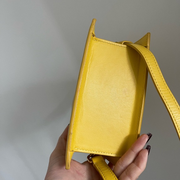 SOLD!!! Jacquemus Le Chiquito Moyen bag authentic with receipt - Picture 8 of 16